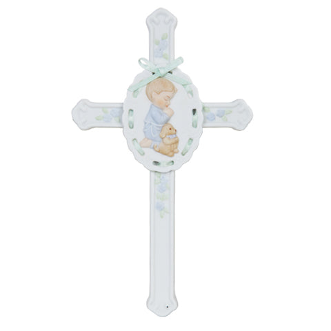 PRAYING BOY CROSS C/48